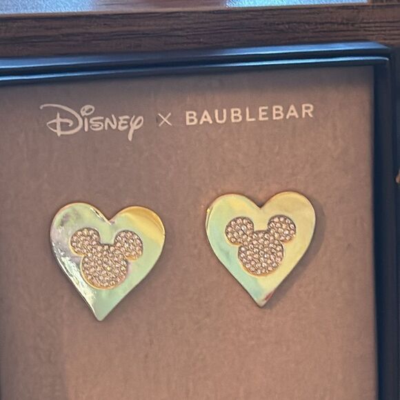 Disney BAUBLEBAR Mickey Mouse rhinestone Center heart shaped earrings - Picture 3 of 4